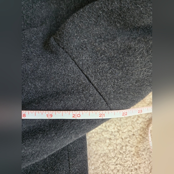 VINTAGE XCEPTION virgin wool Black Double-Breasted Coat with faux fur collar. 14 - Picture 13 of 14